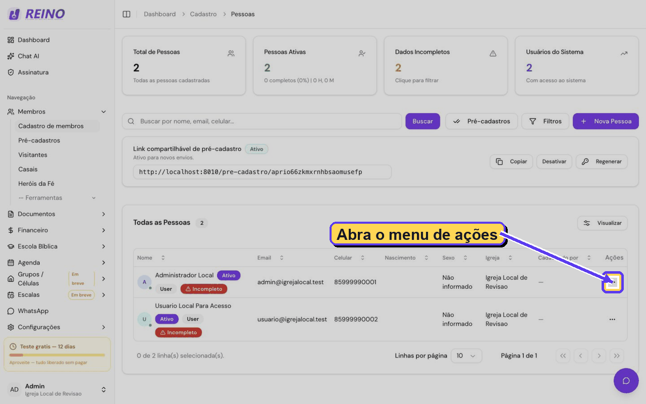 GIF mostrando onde abrir o menu de ações de um membro e onde ficam cargos, permissões e histórico.